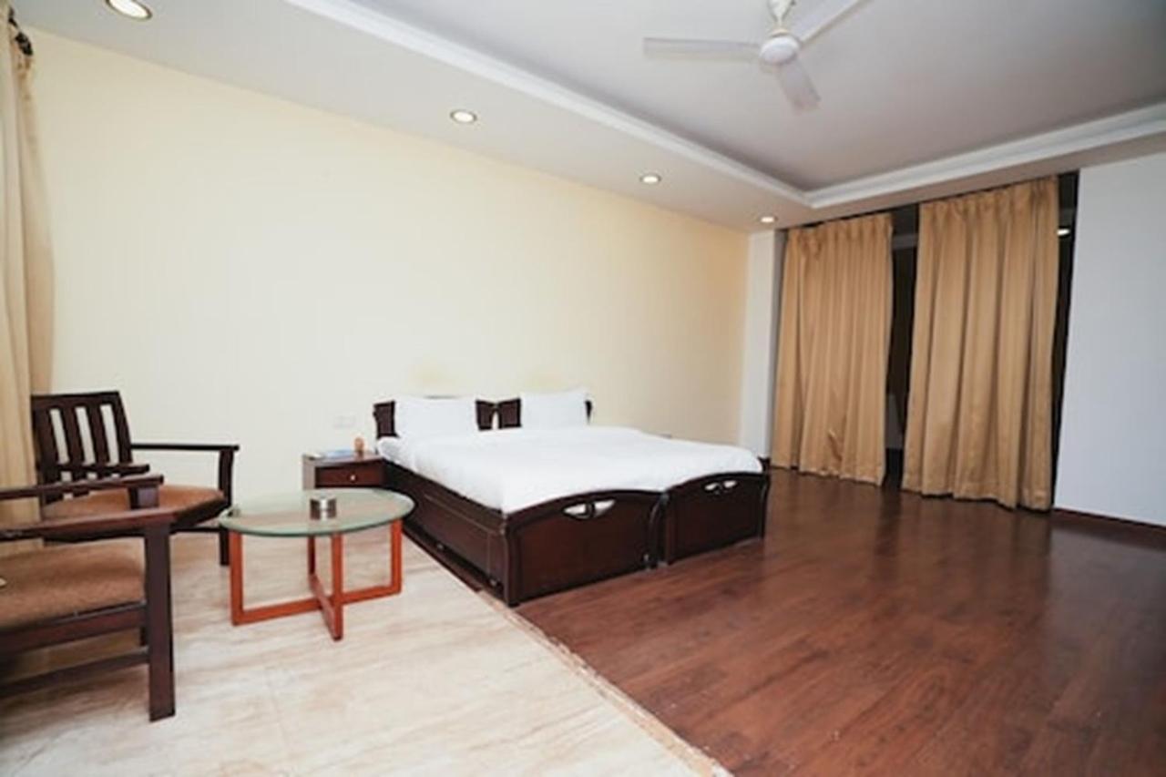 Greenleaf Apartment And Suites, Kalkaji New Delhi Exterior photo